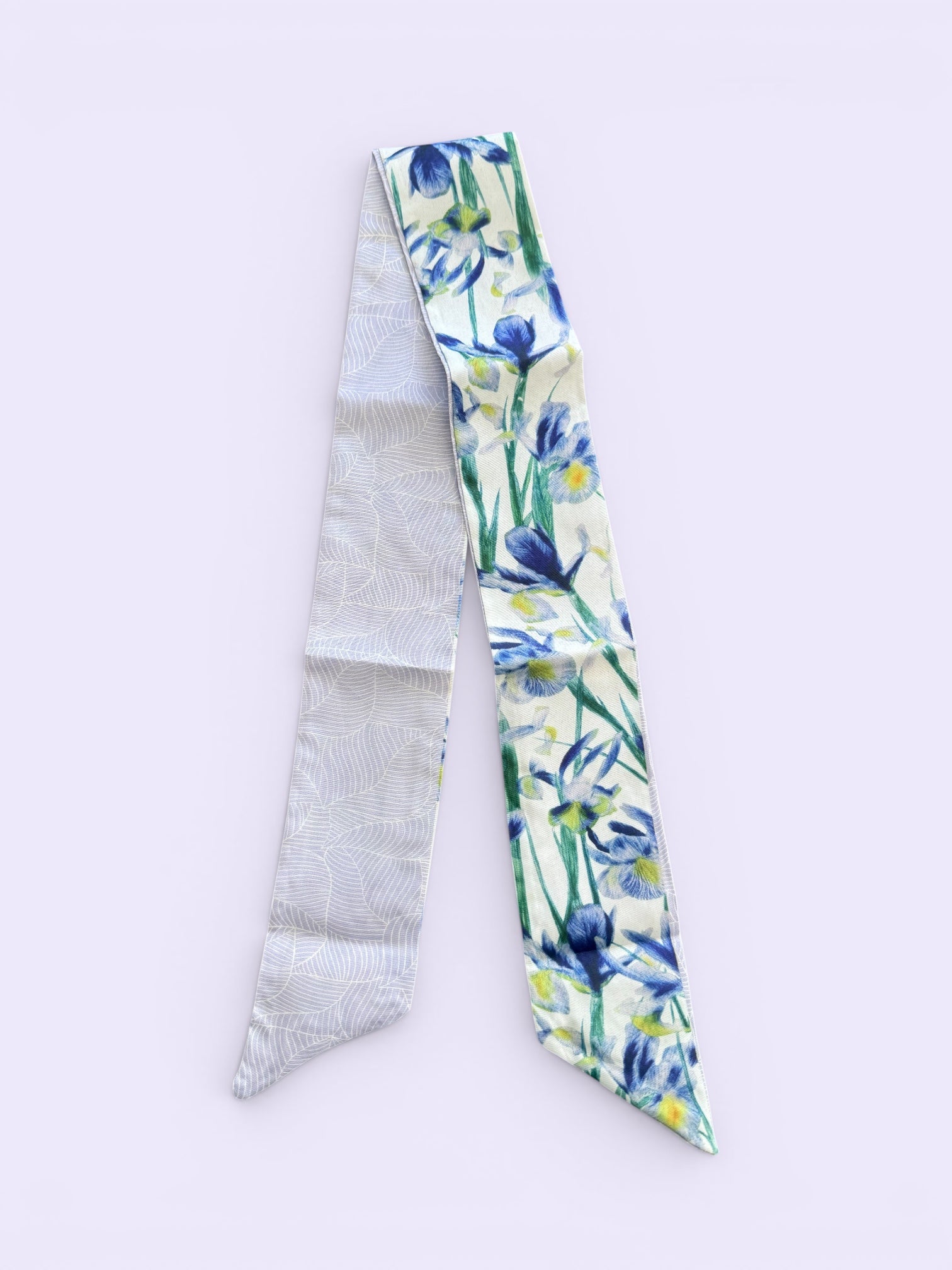 Mascada flores azules